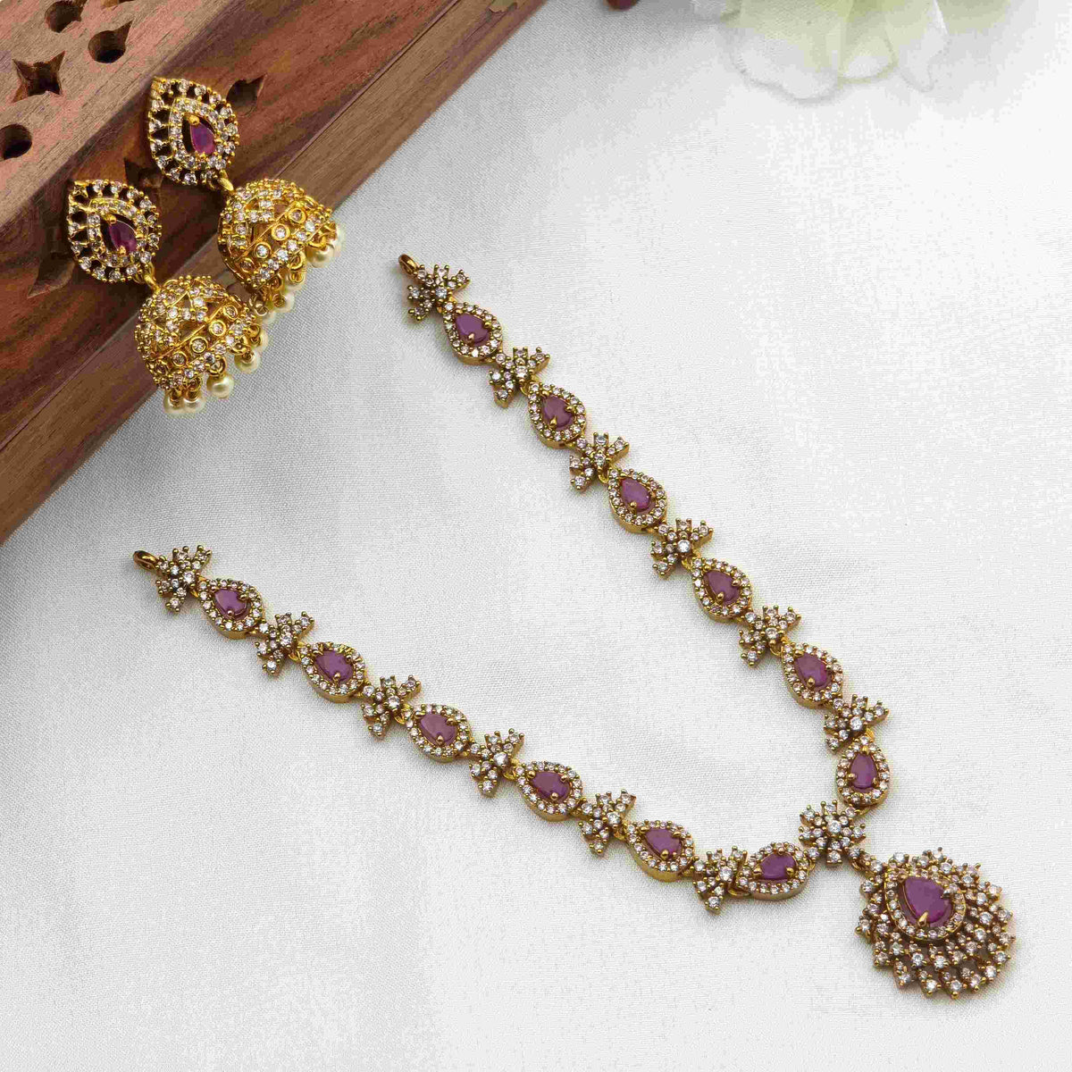 Crystal ruby diamond necklace