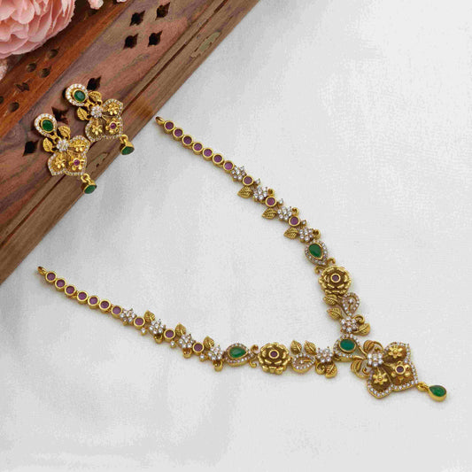 Green stone flora & leaf necklace