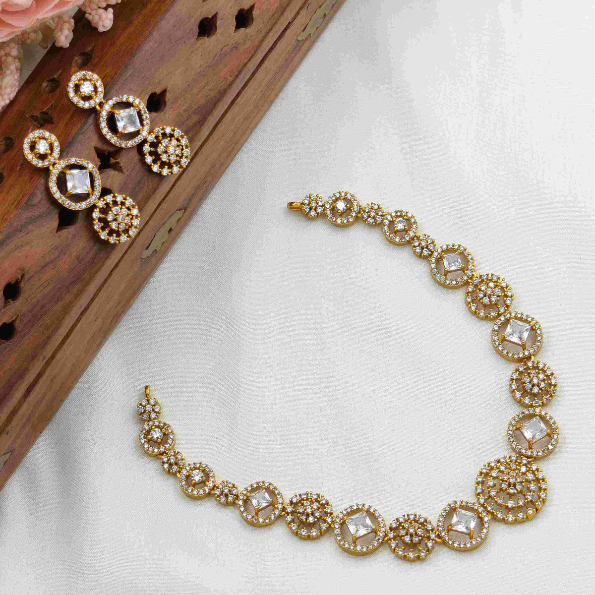 White Diamond necklace