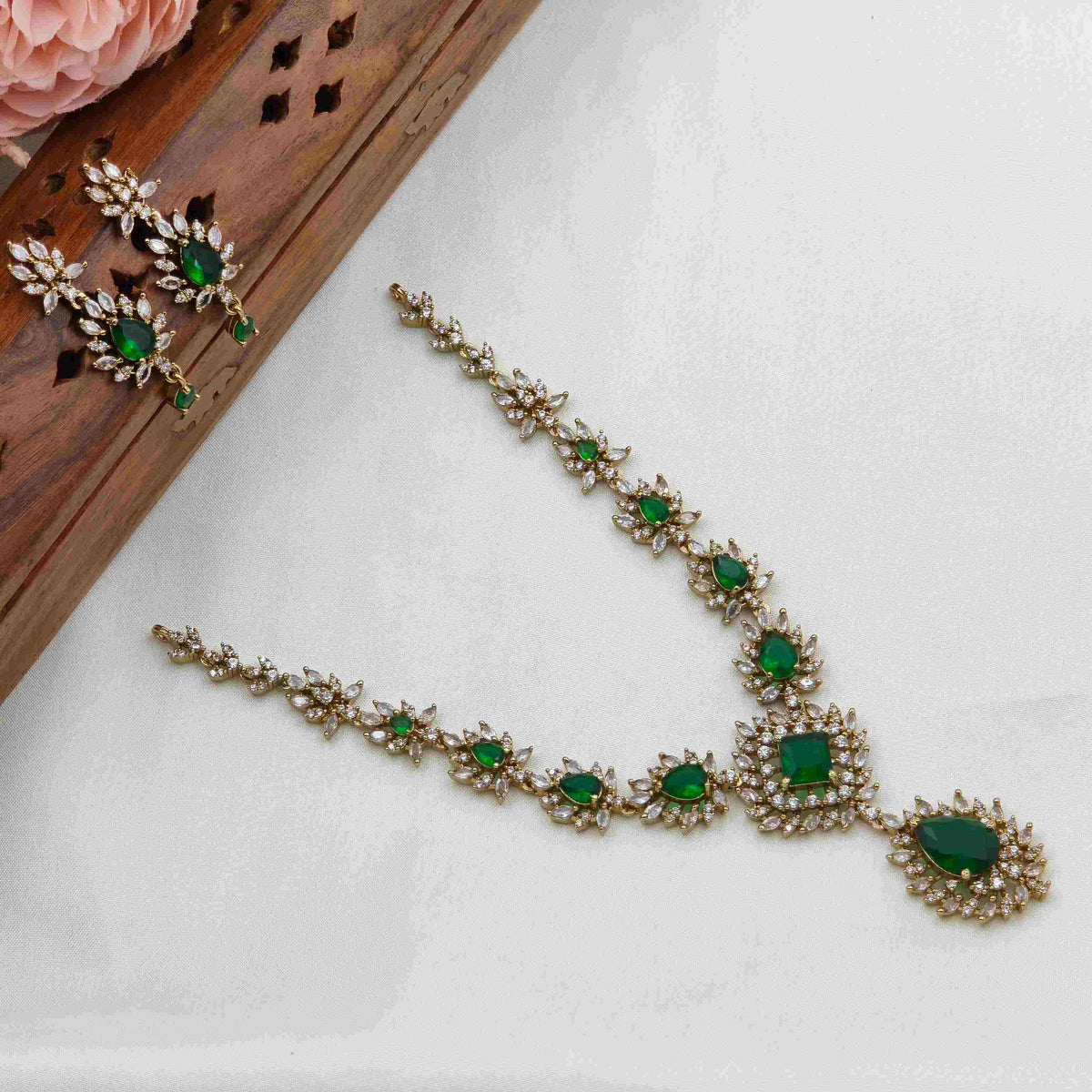 Green Stone diamond necklace