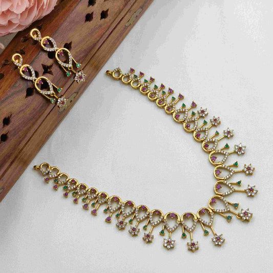 Hanging flora necklace