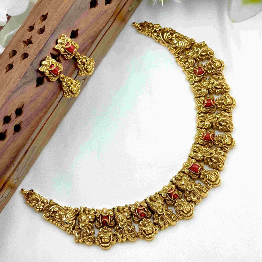 Red coral Antique necklace