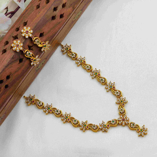 Green floral necklace