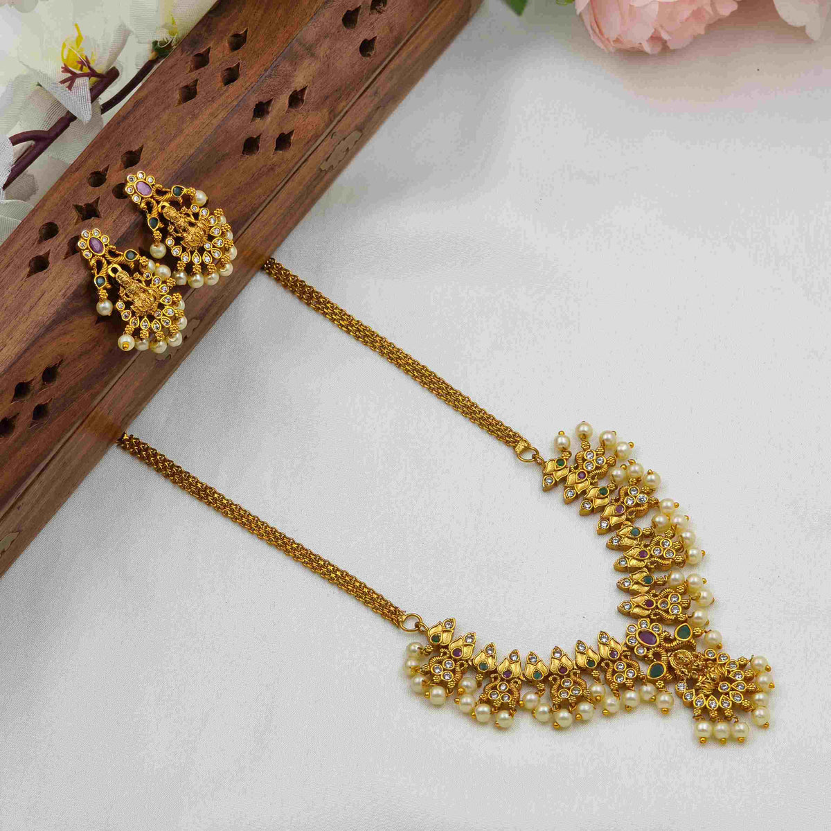 Pearl chain