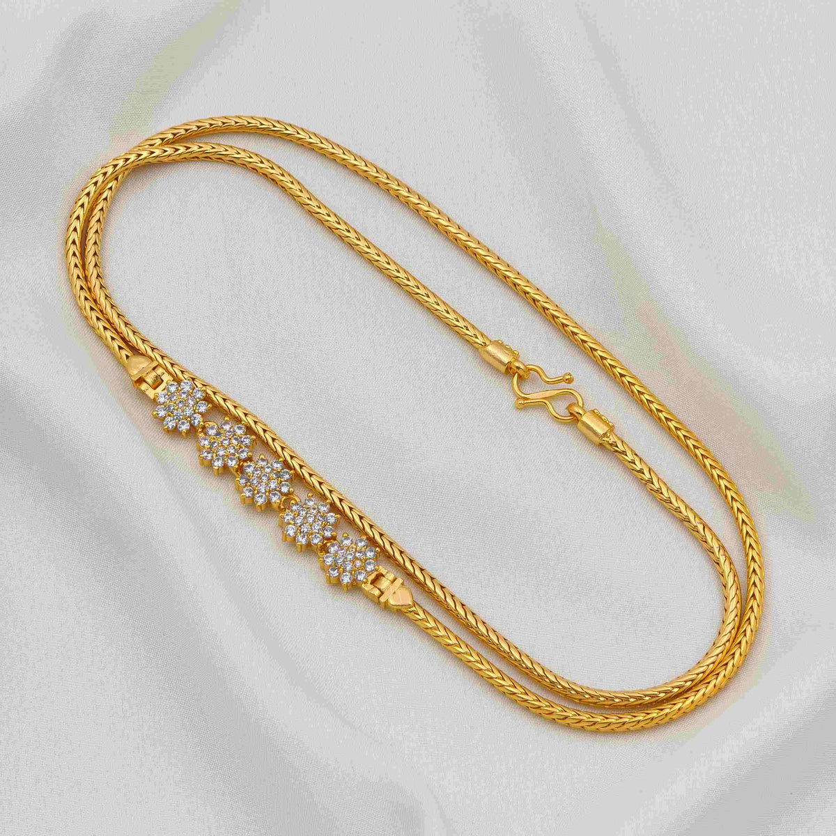 5 flower diamond mop chain