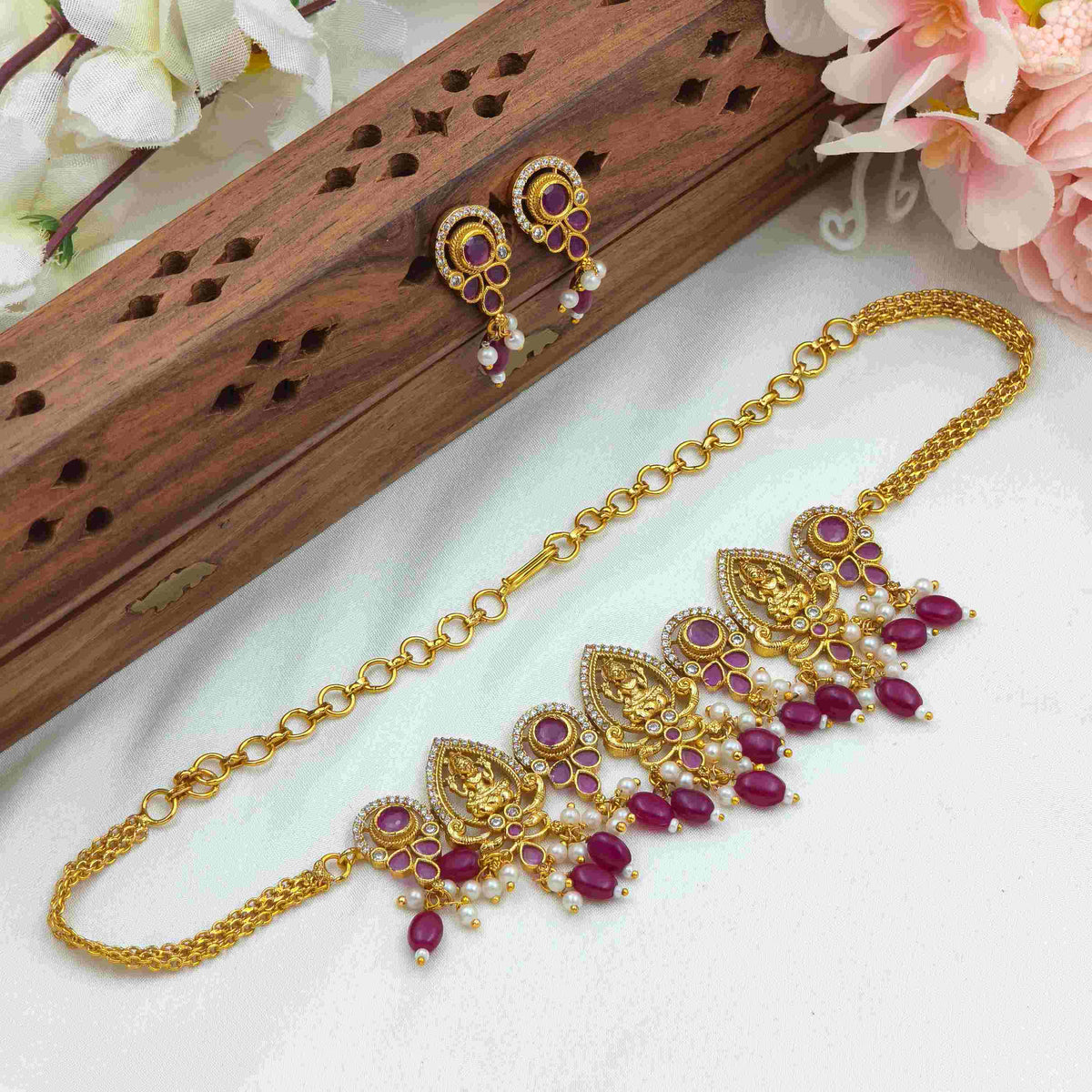 Ruby hanging necklace