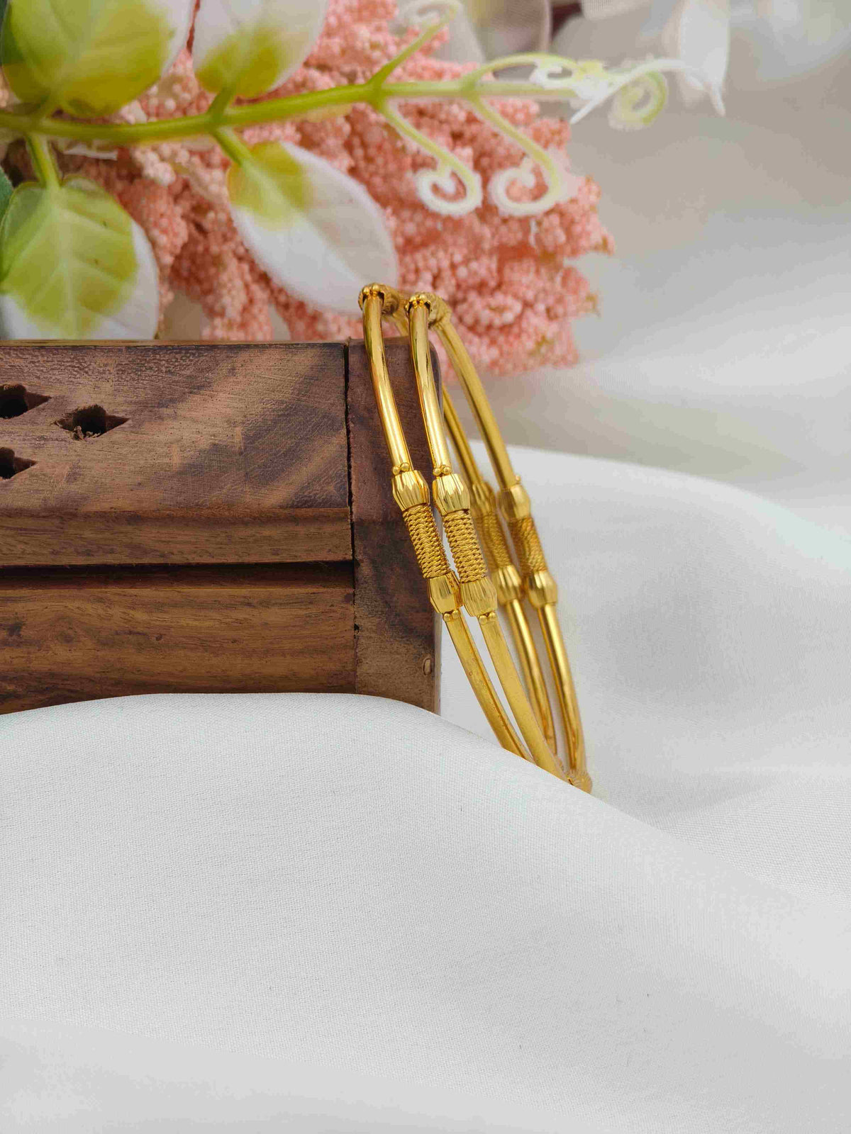 Two ball with thread bangle